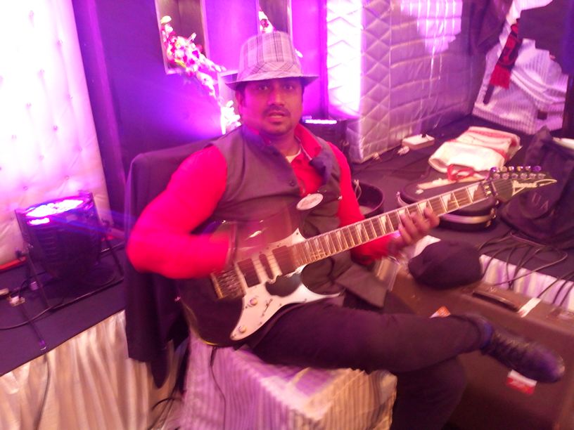 indian guitar players tamil-nadu