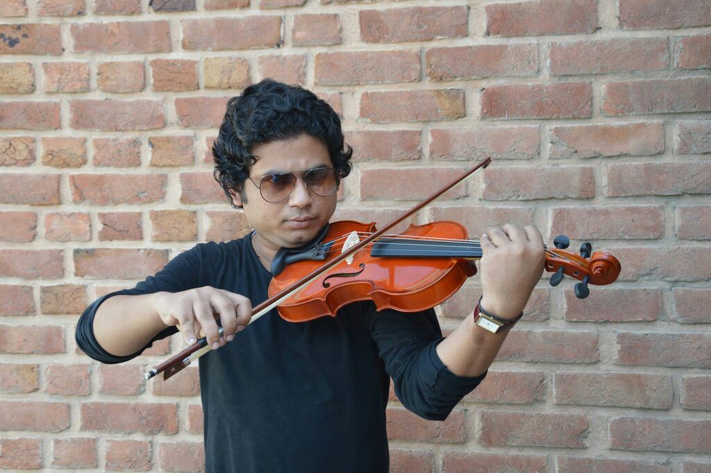 best violin player tamil-nadu